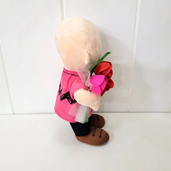 Peanuts Charlie Brown Plush Holding Red Roses 20" - Picture 3 of 6